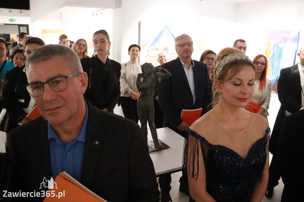 Fotorelacja: Wernisaż „I każdy może to zobaczyć - OD FIGURACJI DO ABSTRAKCJI” w MOK Zawiercie