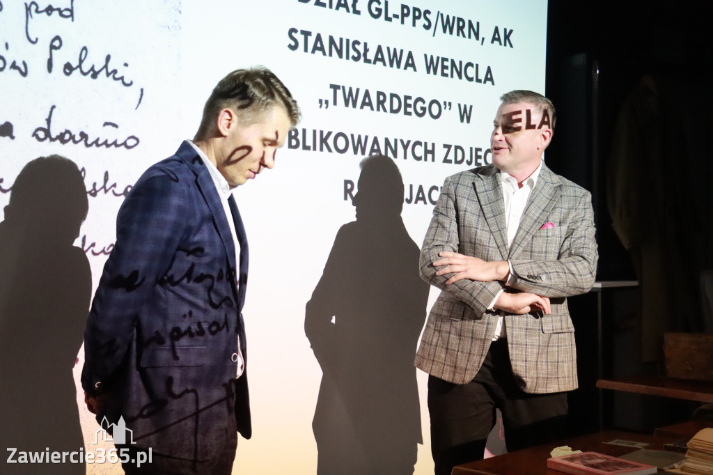 Fotorelacja: ODDZIAŁ GL , PPS , AK TWARDEGO - wykład w MOK Zawiercie