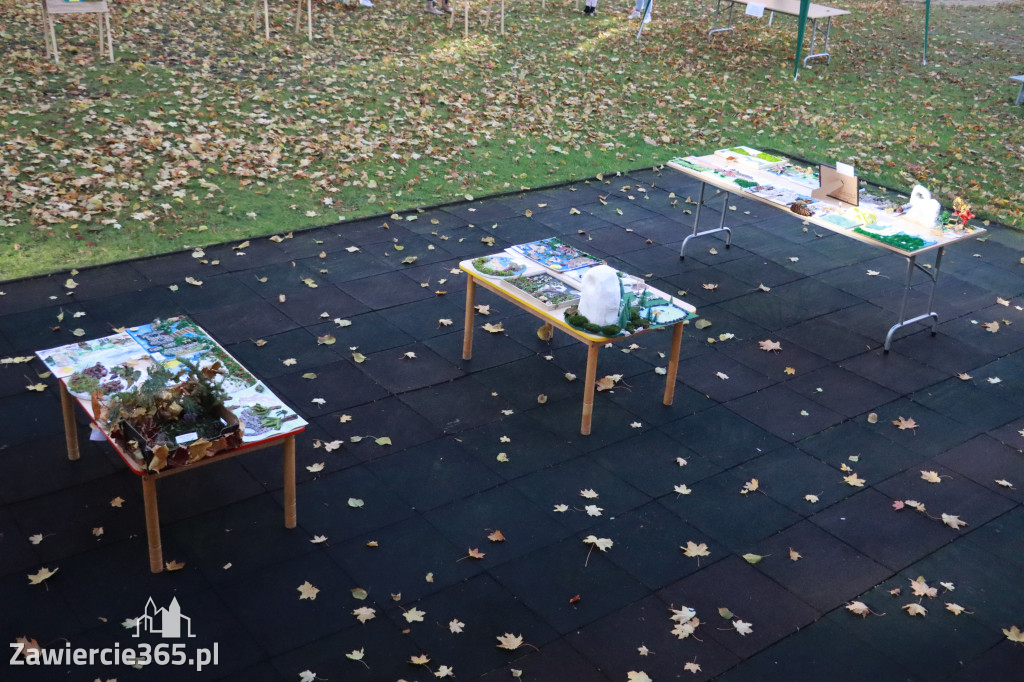 Fotorelacja: WERNISAŻ KONKURSU PLASTYCZNO-PRZYRODNICZEGO - Przedszkole nr 1 w Zawierciu