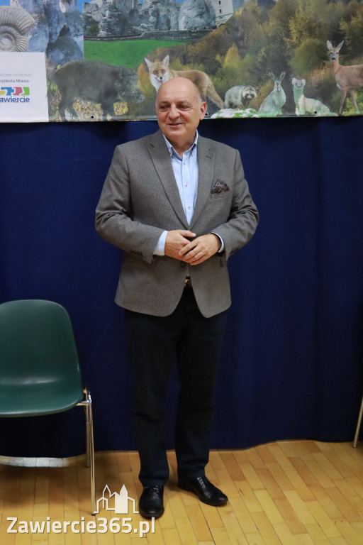 Fotorelacja: WERNISAŻ KONKURSU PLASTYCZNO-PRZYRODNICZEGO - Przedszkole nr 1 w Zawierciu