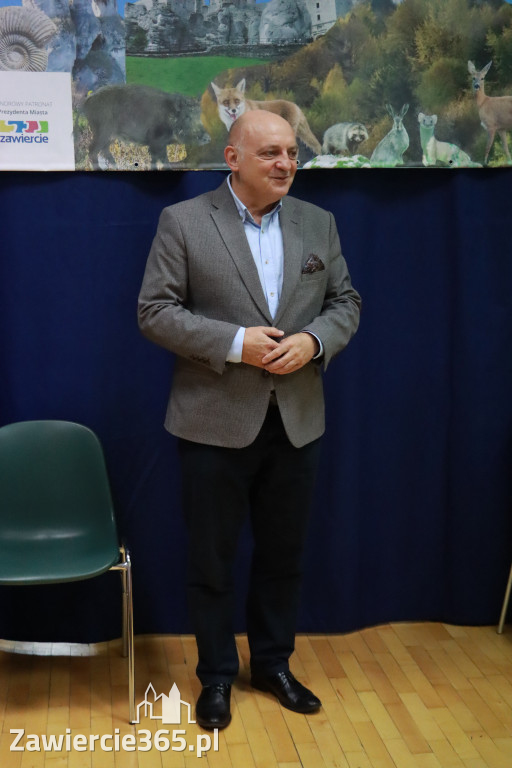 Fotorelacja: WERNISAŻ KONKURSU PLASTYCZNO-PRZYRODNICZEGO - Przedszkole nr 1 w Zawierciu