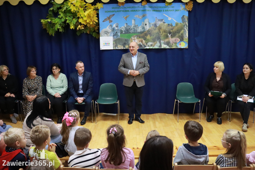Fotorelacja: WERNISAŻ KONKURSU PLASTYCZNO-PRZYRODNICZEGO - Przedszkole nr 1 w Zawierciu