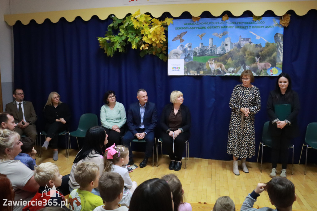 Fotorelacja: WERNISAŻ KONKURSU PLASTYCZNO-PRZYRODNICZEGO - Przedszkole nr 1 w Zawierciu