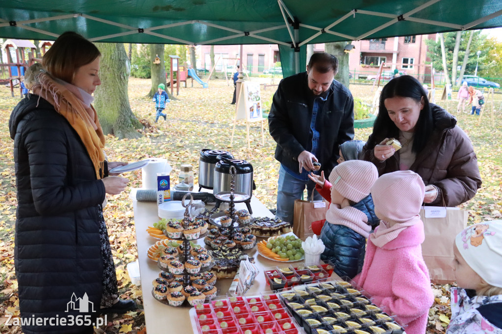 Fotorelacja: WERNISAŻ KONKURSU PLASTYCZNO-PRZYRODNICZEGO - Przedszkole nr 1 w Zawierciu