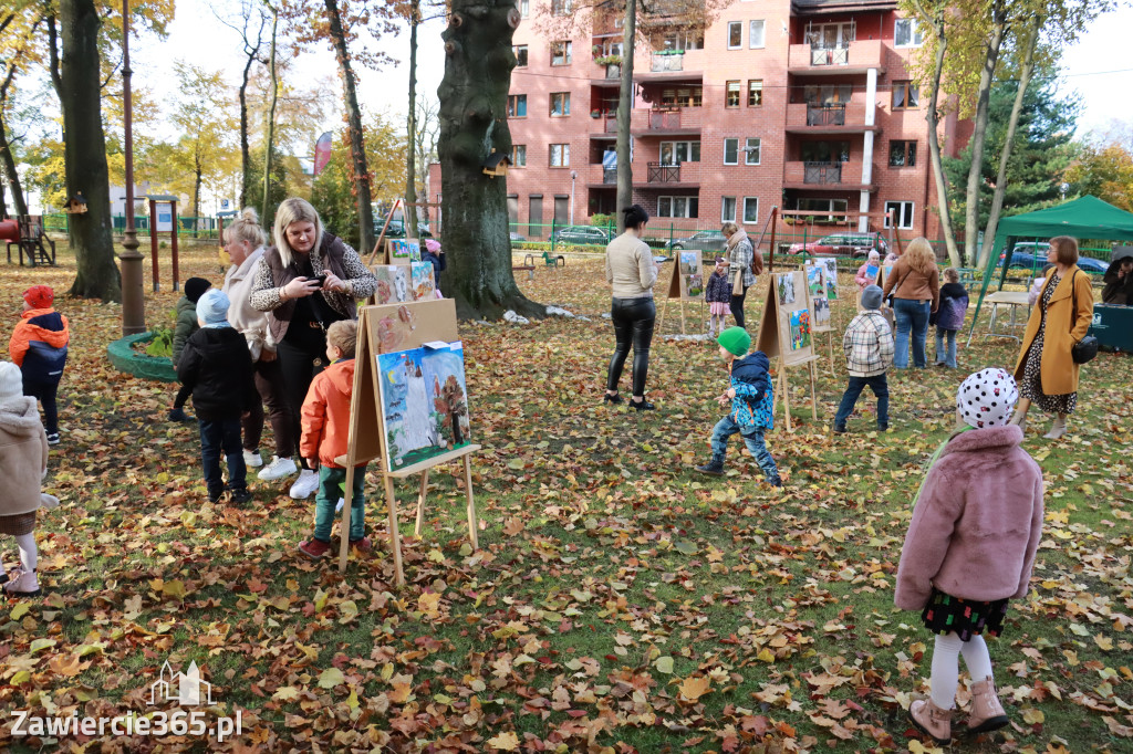 Fotorelacja: WERNISAŻ KONKURSU PLASTYCZNO-PRZYRODNICZEGO - Przedszkole nr 1 w Zawierciu