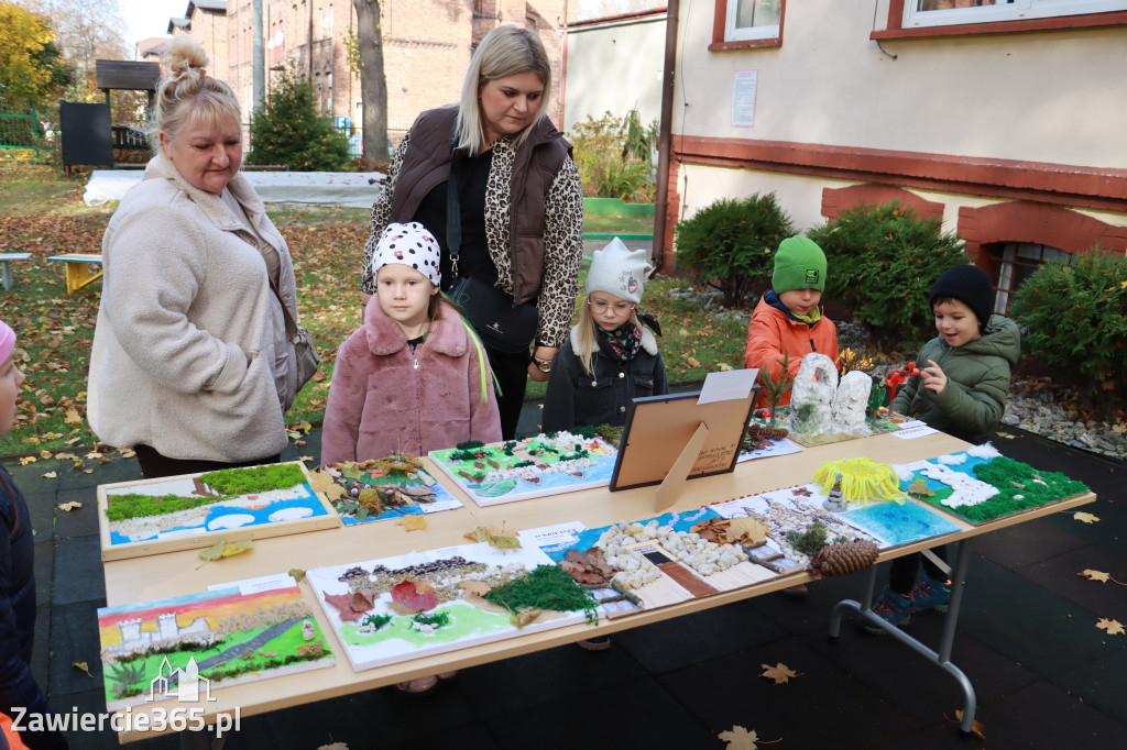 Fotorelacja: WERNISAŻ KONKURSU PLASTYCZNO-PRZYRODNICZEGO - Przedszkole nr 1 w Zawierciu