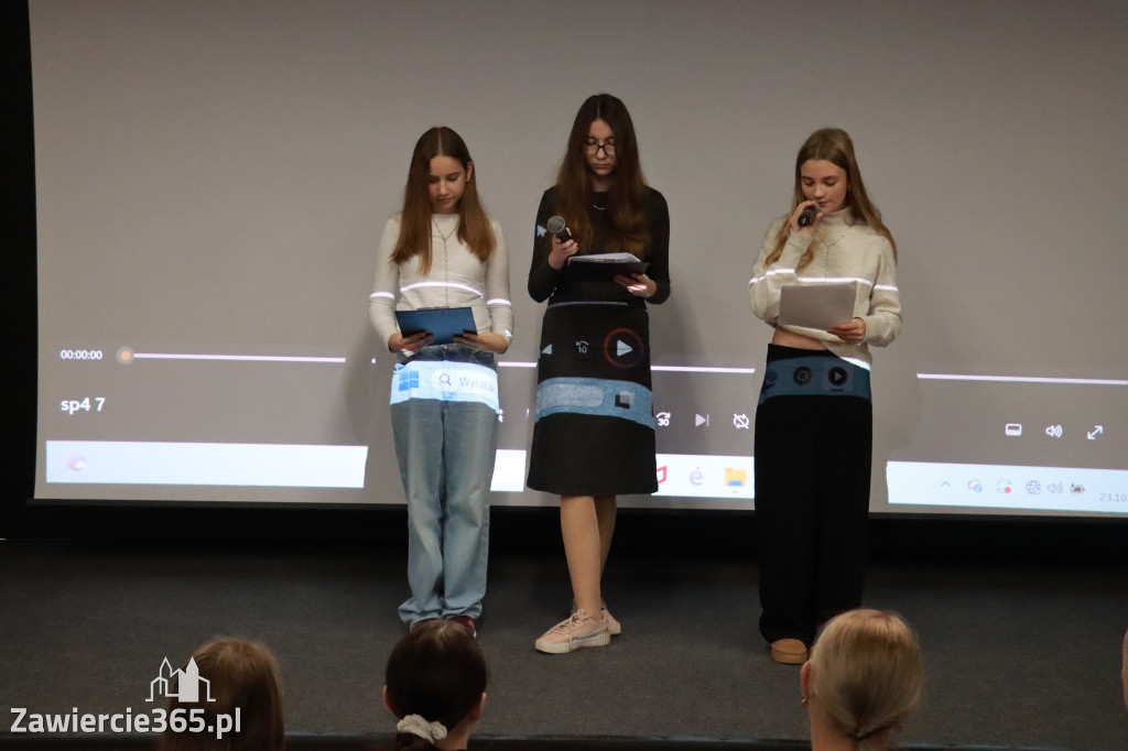 Fotorelacja: Otwarcie wystawy prac uczniów SP4 w MOK Zawiercie
