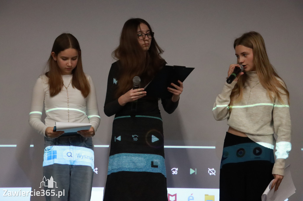 Fotorelacja: Otwarcie wystawy prac uczniów SP4 w MOK Zawiercie