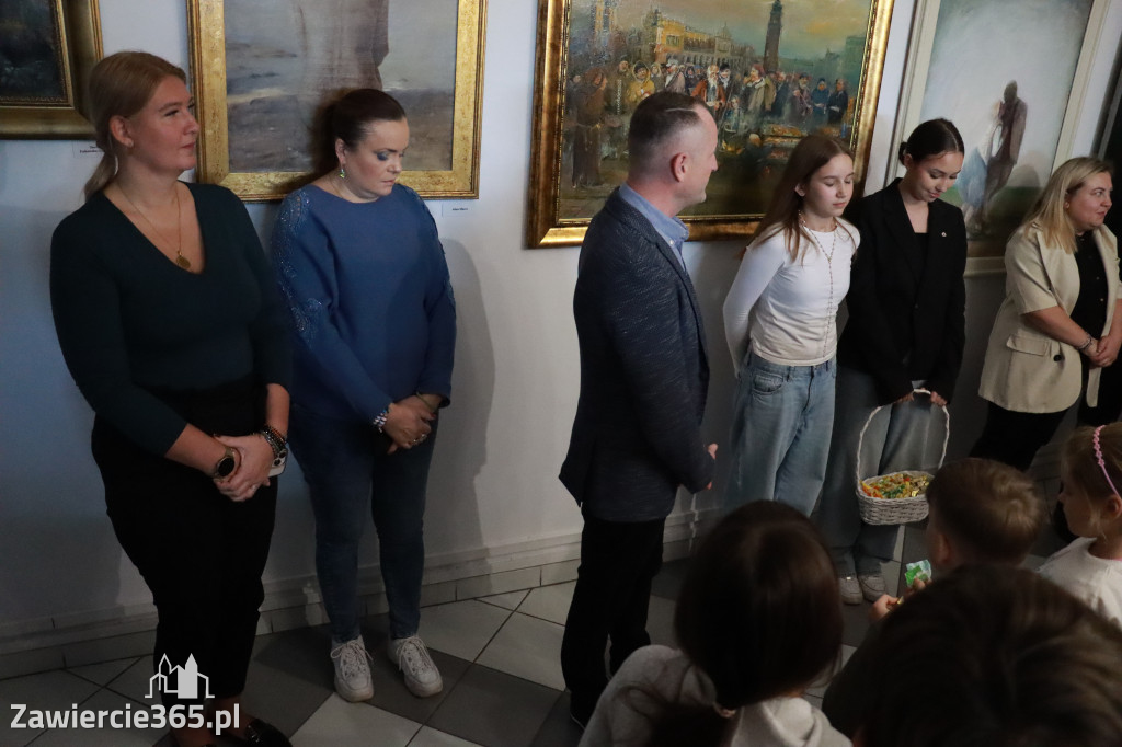 Fotorelacja: Otwarcie wystawy prac uczniów SP4 w MOK Zawiercie