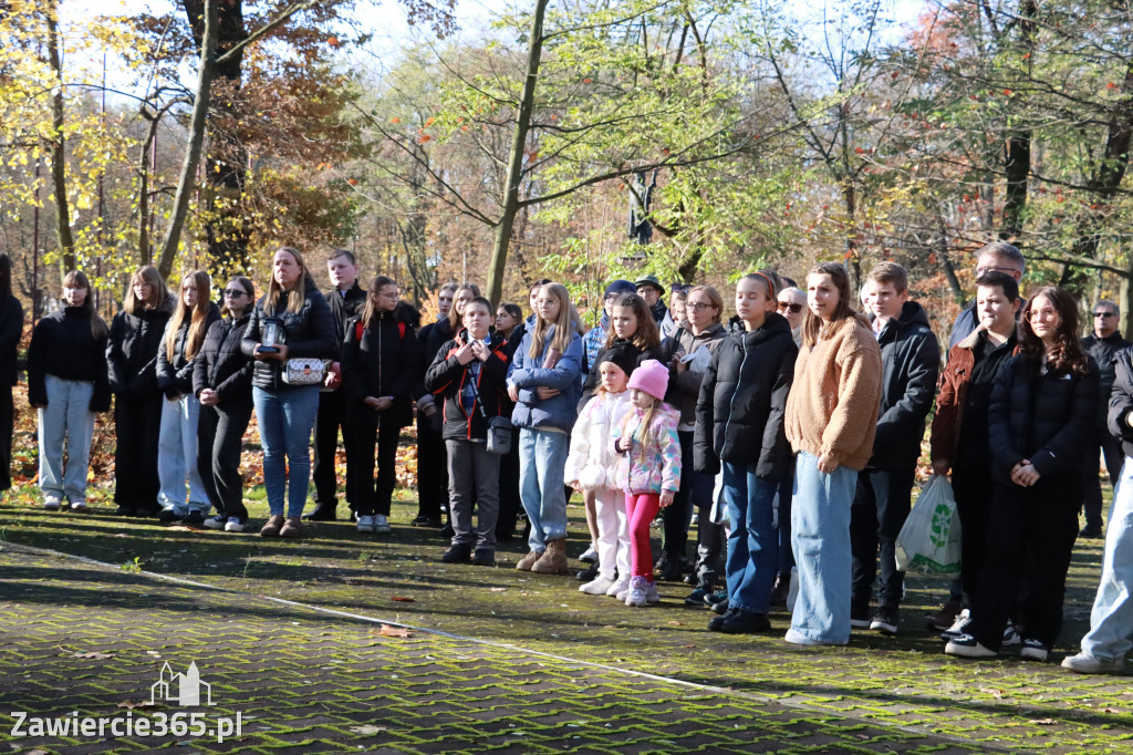 Fotorelacja: Spacer Pamięci - Zawiercie 2025