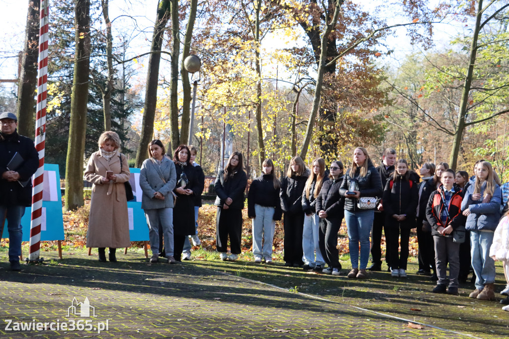 Fotorelacja: Spacer Pamięci - Zawiercie 2025