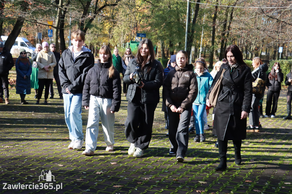 Fotorelacja: Spacer Pamięci - Zawiercie 2025