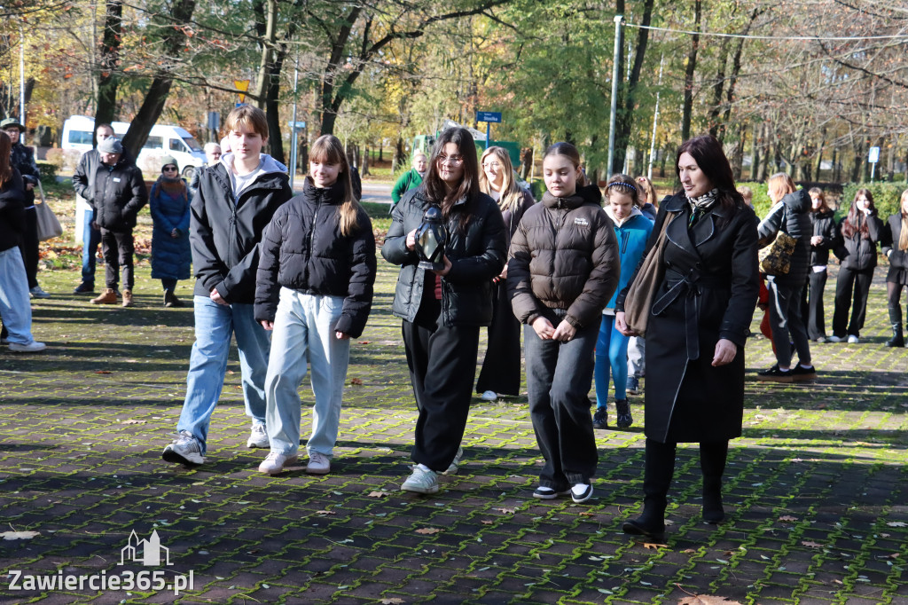 Fotorelacja: Spacer Pamięci - Zawiercie 2025