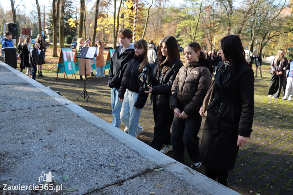 Fotorelacja: Spacer Pamięci - Zawiercie 2025