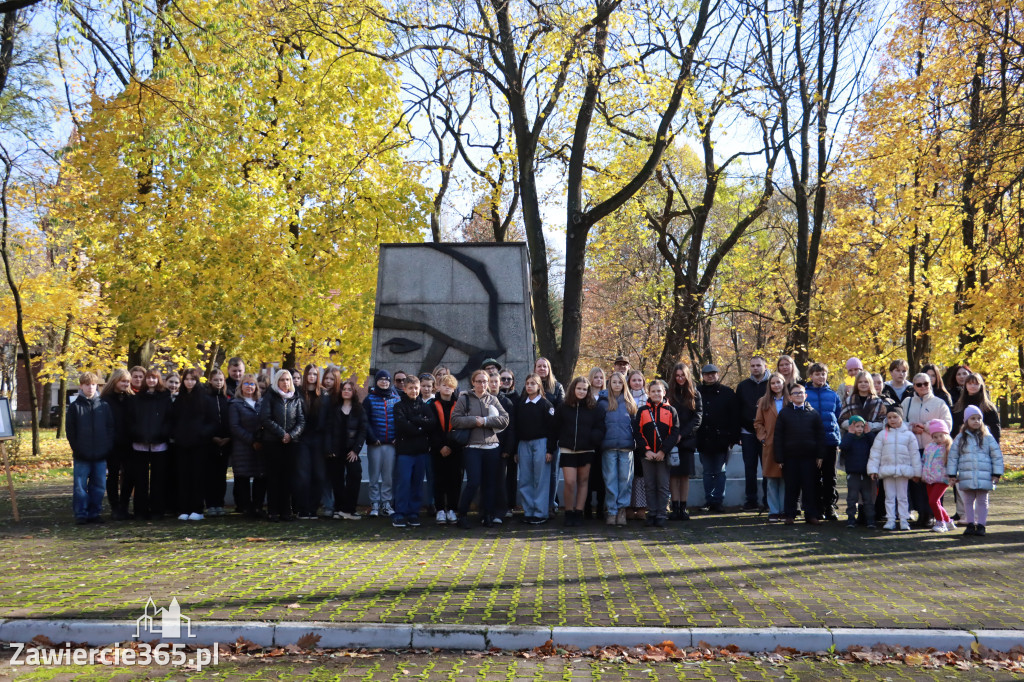 Fotorelacja: Spacer Pamięci - Zawiercie 2025