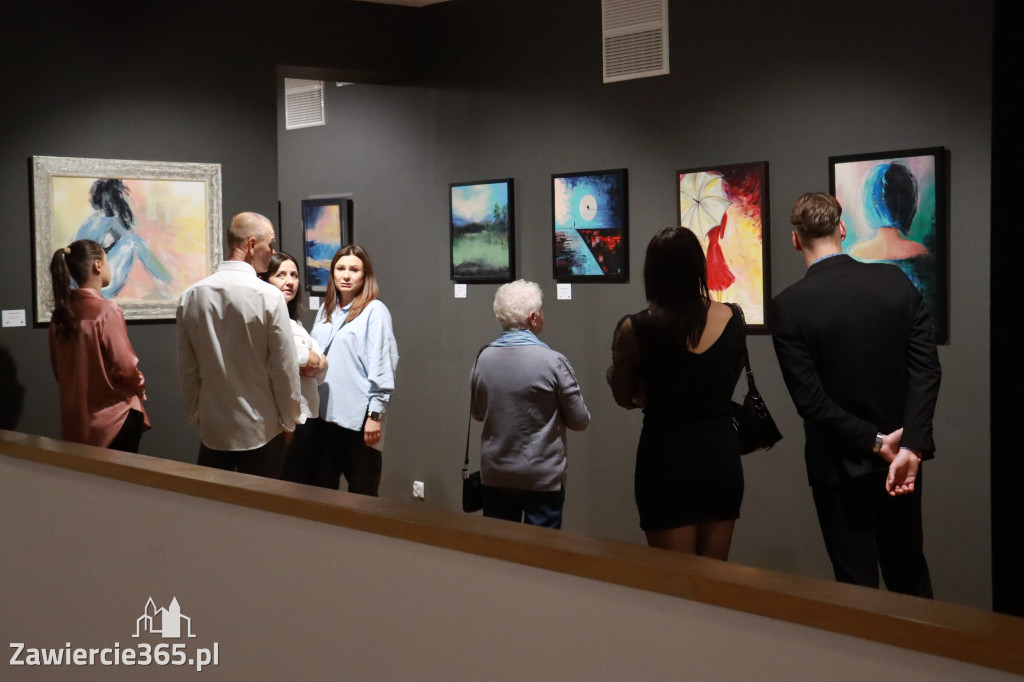 Fotorelacja: Wernisaż TRZY SERCA JEDEN ŚWIAT w MOK Zawiercie