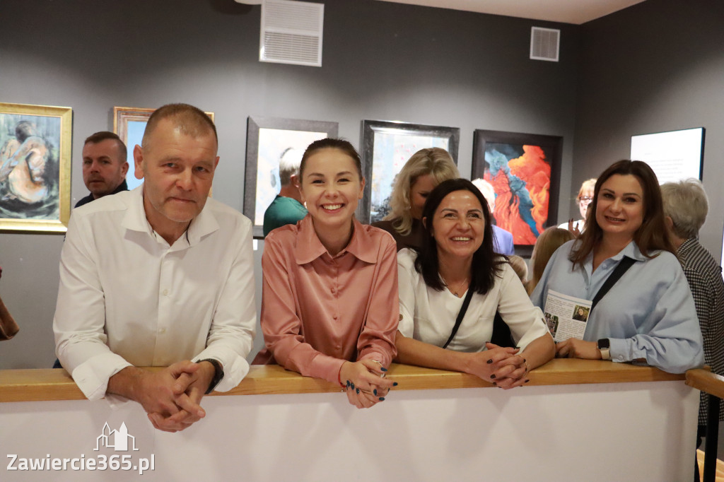 Fotorelacja: Wernisaż TRZY SERCA JEDEN ŚWIAT w MOK Zawiercie