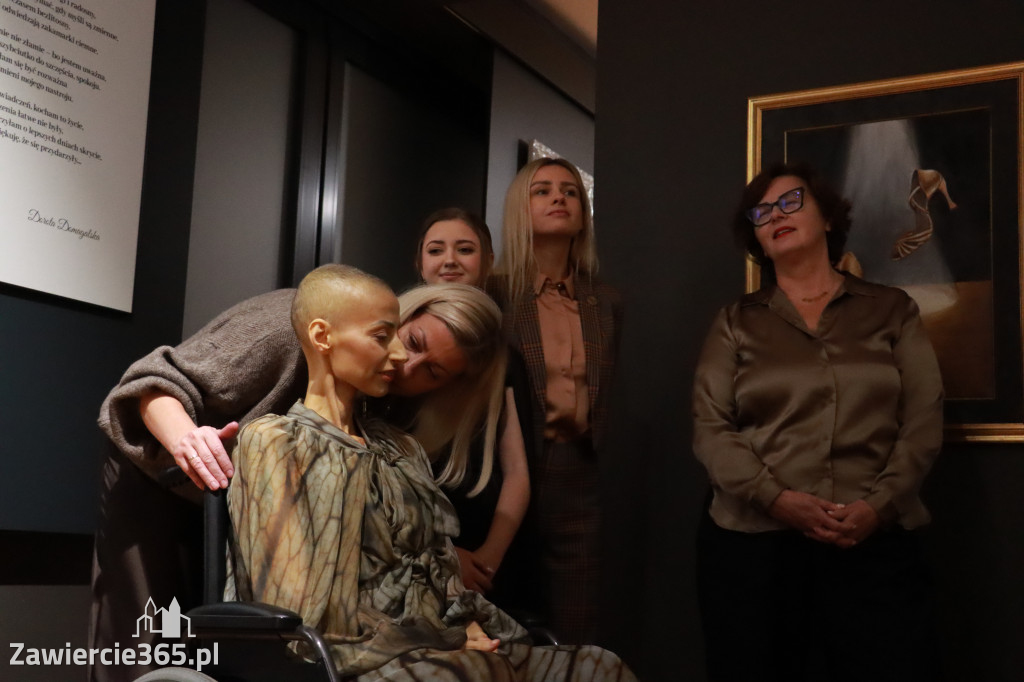 Fotorelacja: Wernisaż TRZY SERCA JEDEN ŚWIAT w MOK Zawiercie