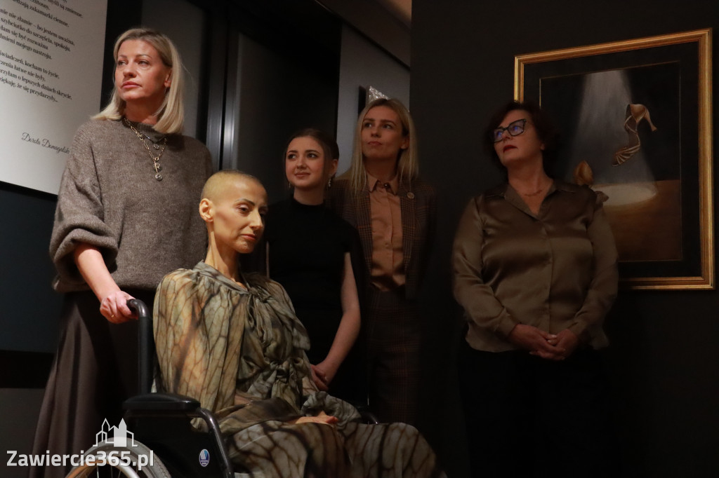 Fotorelacja: Wernisaż TRZY SERCA JEDEN ŚWIAT w MOK Zawiercie
