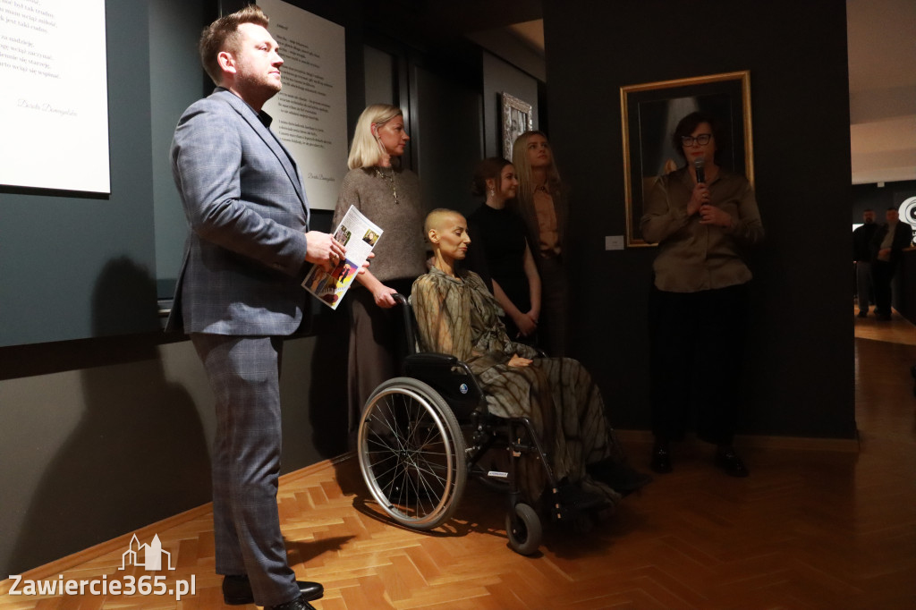 Fotorelacja: Wernisaż TRZY SERCA JEDEN ŚWIAT w MOK Zawiercie
