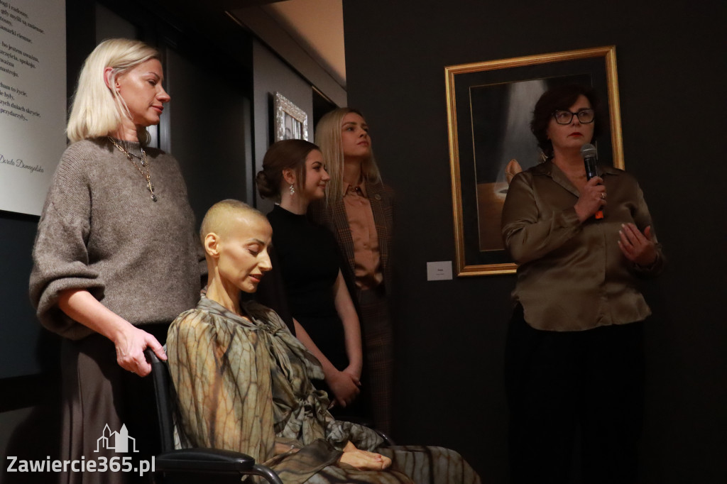 Fotorelacja: Wernisaż TRZY SERCA JEDEN ŚWIAT w MOK Zawiercie
