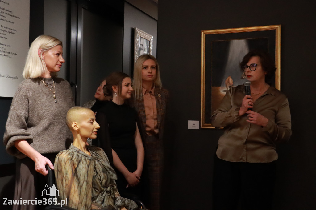 Fotorelacja: Wernisaż TRZY SERCA JEDEN ŚWIAT w MOK Zawiercie