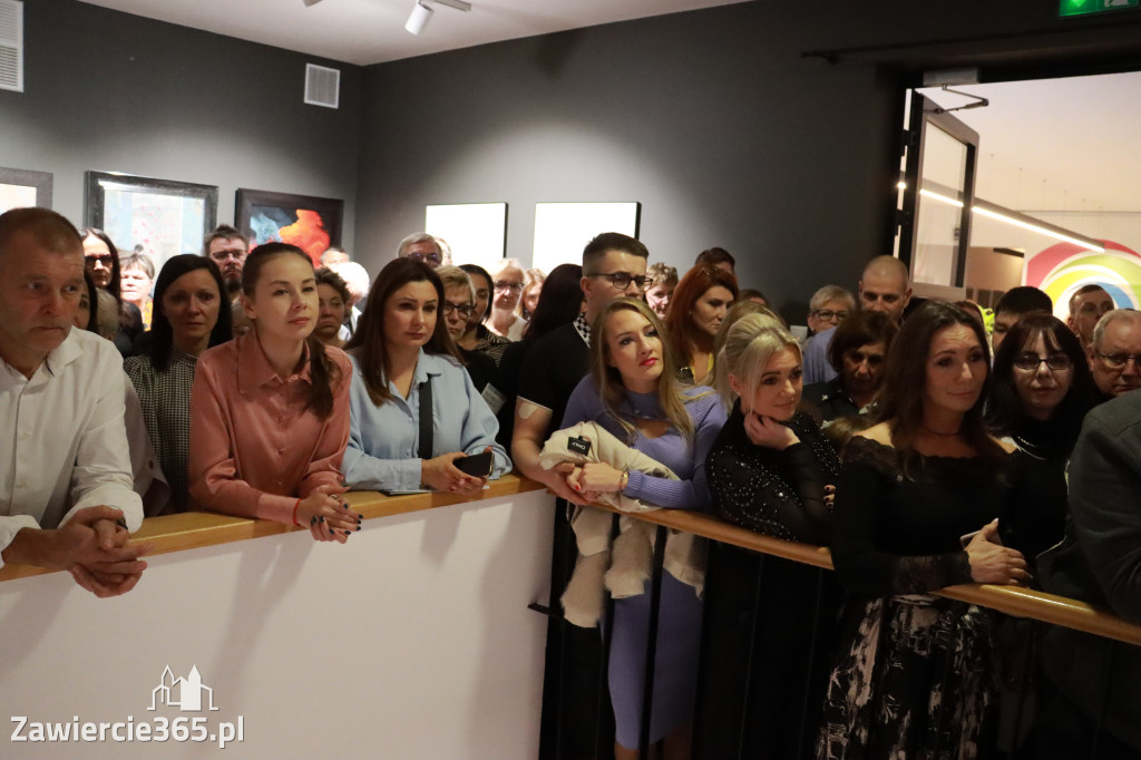 Fotorelacja: Wernisaż TRZY SERCA JEDEN ŚWIAT w MOK Zawiercie