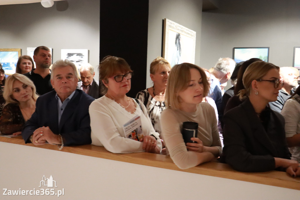 Fotorelacja: Wernisaż TRZY SERCA JEDEN ŚWIAT w MOK Zawiercie