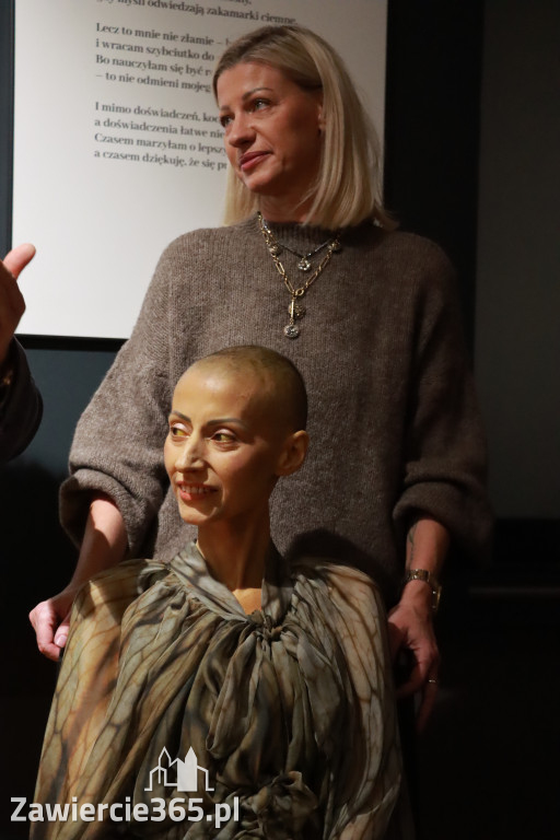 Fotorelacja: Wernisaż TRZY SERCA JEDEN ŚWIAT w MOK Zawiercie