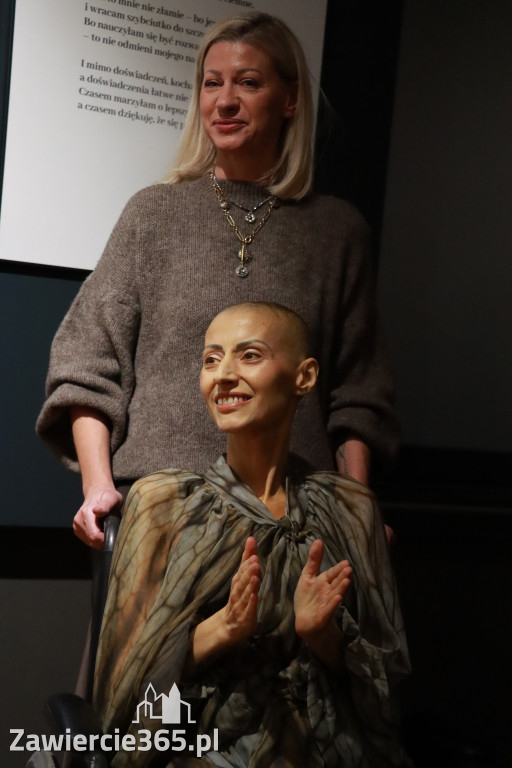 Fotorelacja: Wernisaż TRZY SERCA JEDEN ŚWIAT w MOK Zawiercie