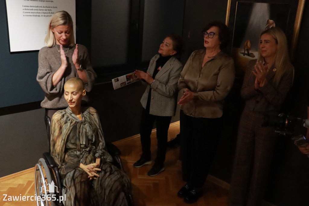 Fotorelacja: Wernisaż TRZY SERCA JEDEN ŚWIAT w MOK Zawiercie