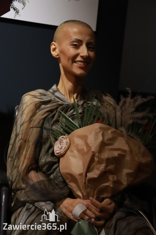 Fotorelacja: Wernisaż TRZY SERCA JEDEN ŚWIAT w MOK Zawiercie