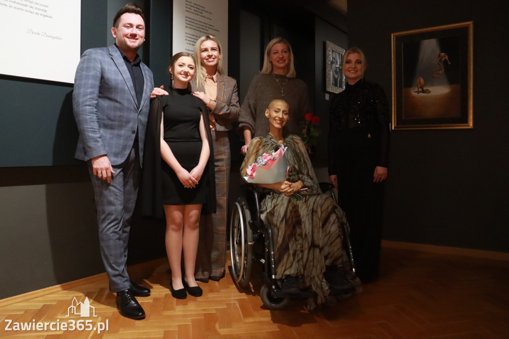 Fotorelacja: Wernisaż TRZY SERCA JEDEN ŚWIAT w MOK Zawiercie