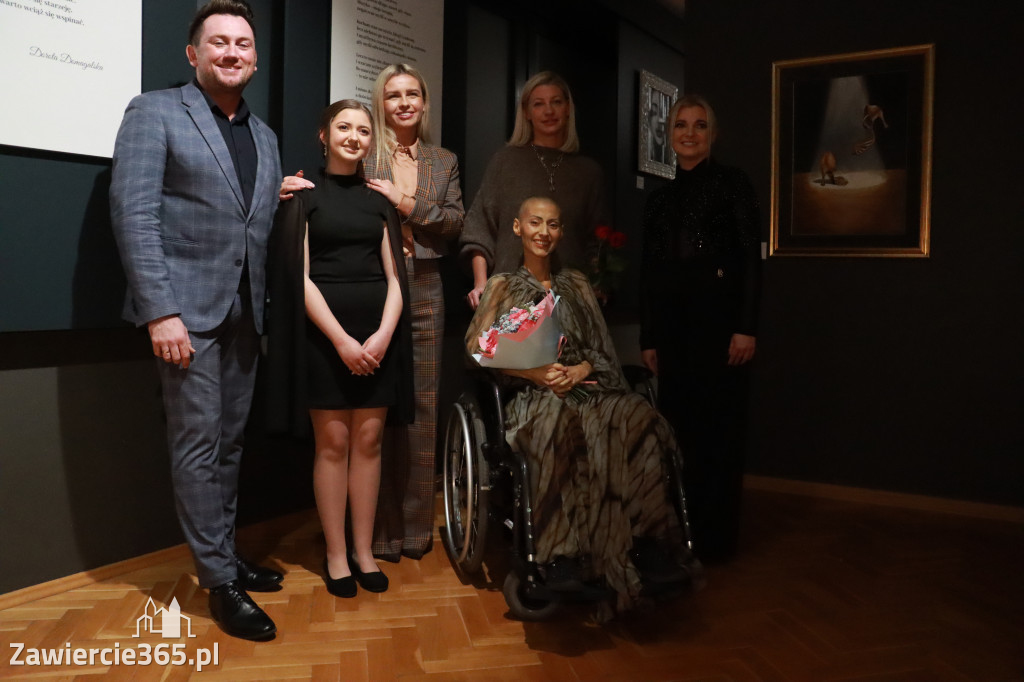 Fotorelacja: Wernisaż TRZY SERCA JEDEN ŚWIAT w MOK Zawiercie