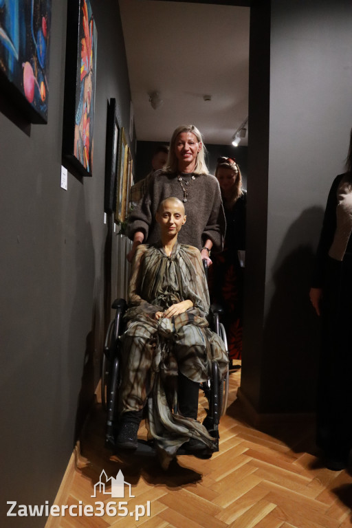 Fotorelacja: Wernisaż TRZY SERCA JEDEN ŚWIAT w MOK Zawiercie