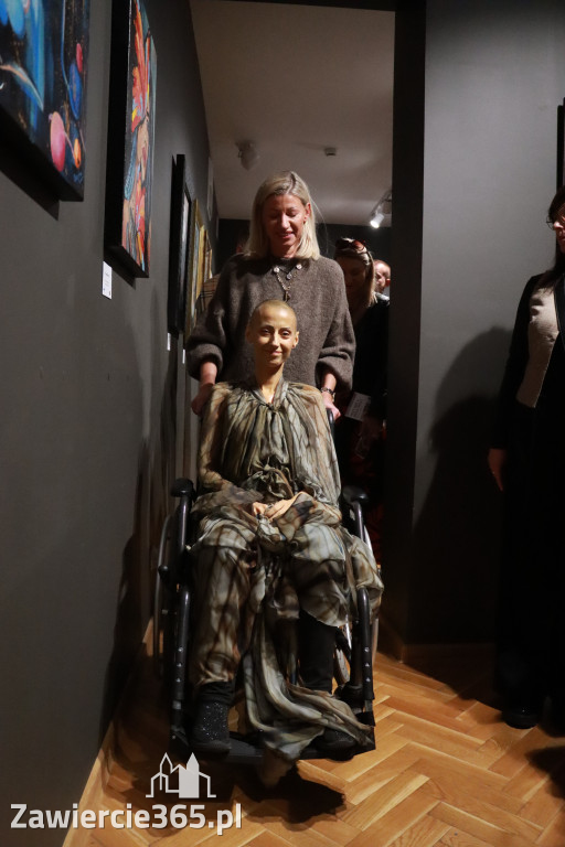 Fotorelacja: Wernisaż TRZY SERCA JEDEN ŚWIAT w MOK Zawiercie
