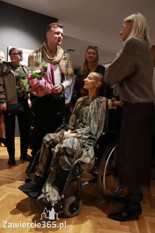 Fotorelacja: Wernisaż TRZY SERCA JEDEN ŚWIAT w MOK Zawiercie