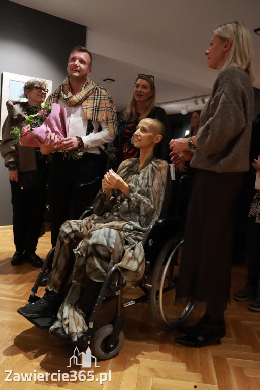 Fotorelacja: Wernisaż TRZY SERCA JEDEN ŚWIAT w MOK Zawiercie