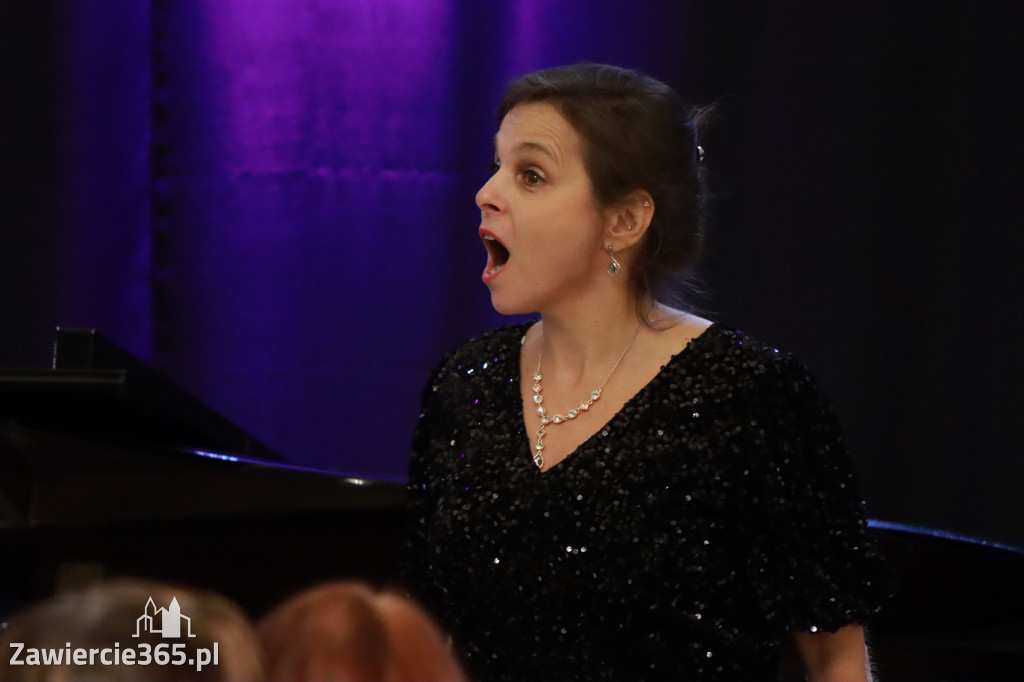 Fotorelacja: Muzyczne Święto Niepodległości z Filharmonią Jurajską w Zawierciu