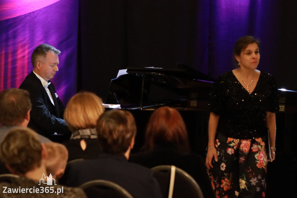 Fotorelacja: Muzyczne Święto Niepodległości z Filharmonią Jurajską w Zawierciu