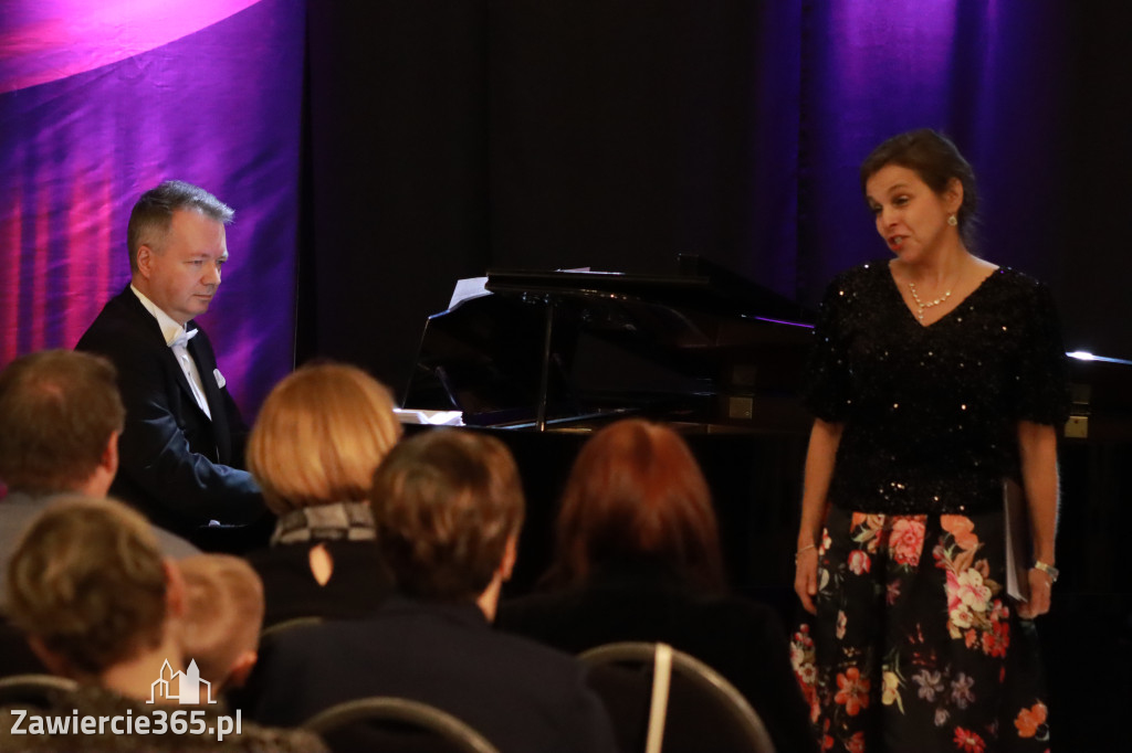 Fotorelacja: Muzyczne Święto Niepodległości z Filharmonią Jurajską w Zawierciu