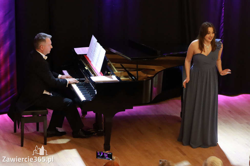 Fotorelacja: Muzyczne Święto Niepodległości z Filharmonią Jurajską w Zawierciu