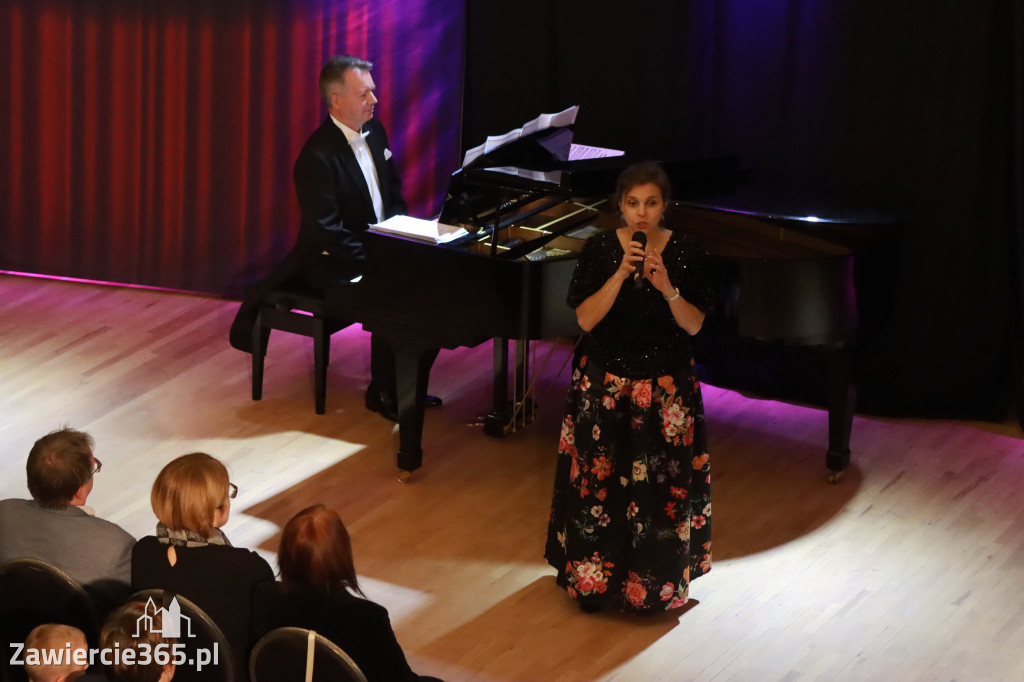 Fotorelacja: Muzyczne Święto Niepodległości z Filharmonią Jurajską w Zawierciu