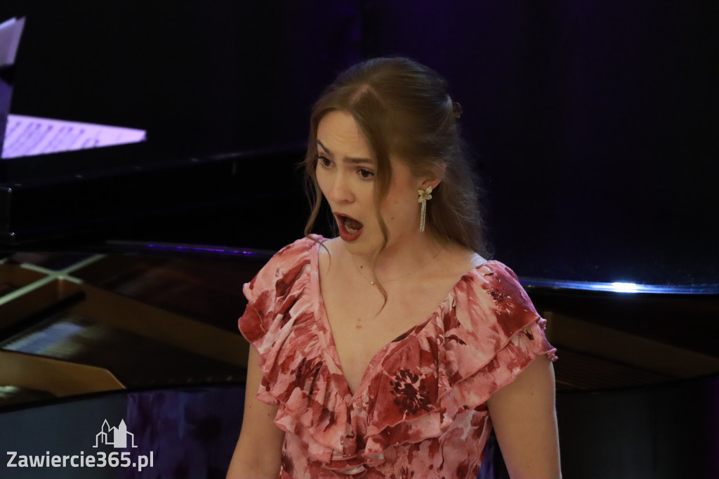 Fotorelacja: Muzyczne Święto Niepodległości z Filharmonią Jurajską w Zawierciu