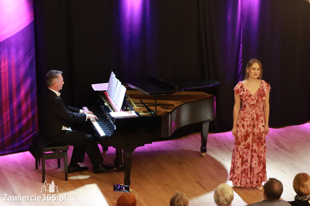 Fotorelacja: Muzyczne Święto Niepodległości z Filharmonią Jurajską w Zawierciu