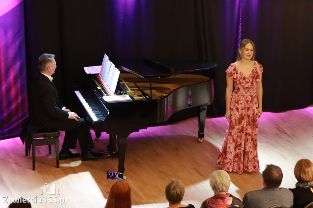 Fotorelacja: Muzyczne Święto Niepodległości z Filharmonią Jurajską w Zawierciu