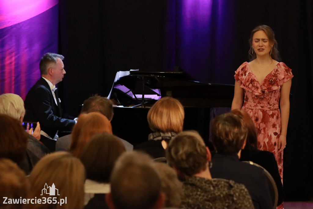 Fotorelacja: Muzyczne Święto Niepodległości z Filharmonią Jurajską w Zawierciu