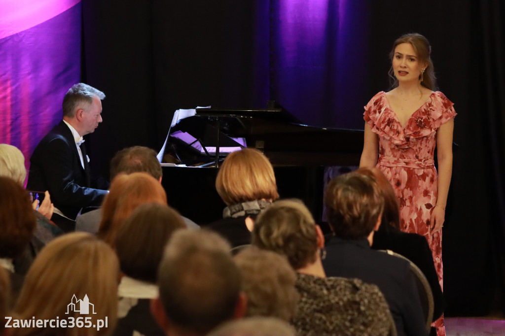 Fotorelacja: Muzyczne Święto Niepodległości z Filharmonią Jurajską w Zawierciu