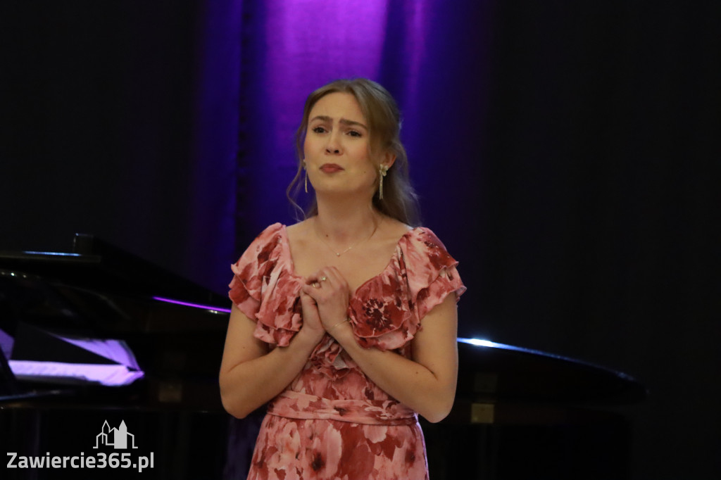 Fotorelacja: Muzyczne Święto Niepodległości z Filharmonią Jurajską w Zawierciu