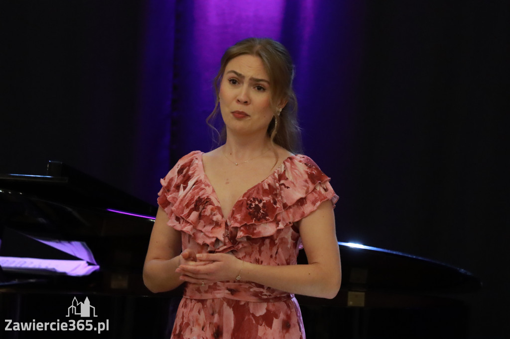 Fotorelacja: Muzyczne Święto Niepodległości z Filharmonią Jurajską w Zawierciu